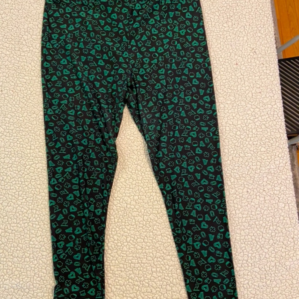 Lularoe Shamrock st Patty’s Day Leggings Size L